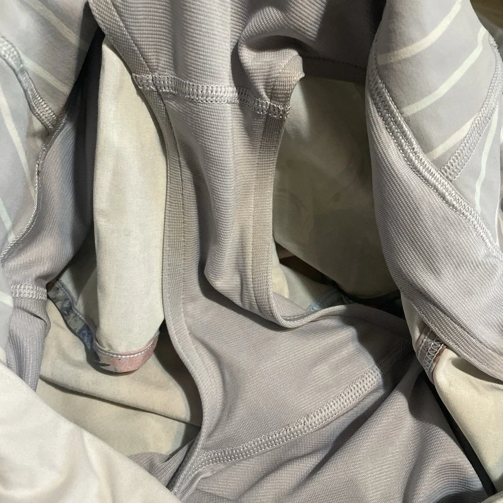 Lululemon Size 8 Run‎ Speed Shorts Frangipani Fresh Teal Green Sz 8